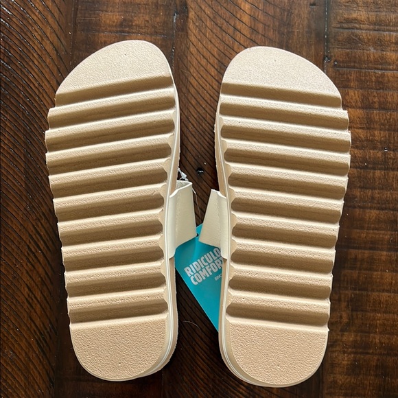 Reef Beige Cork Sandals - Picture 3 of 5